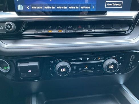 Certified 2025 Chevrolet Silverado 2500 High Country w/ High Country Premium Package image 15