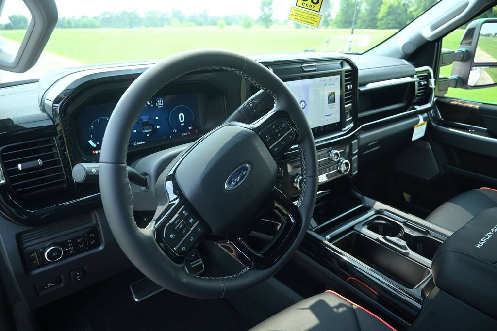 New 2026 Ford F250 Lariat w/ Black Appearance Package AWD/4WD image 10