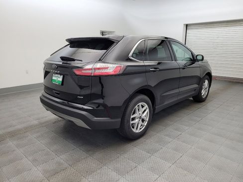 Used 2024 Ford Edge SEL image 9