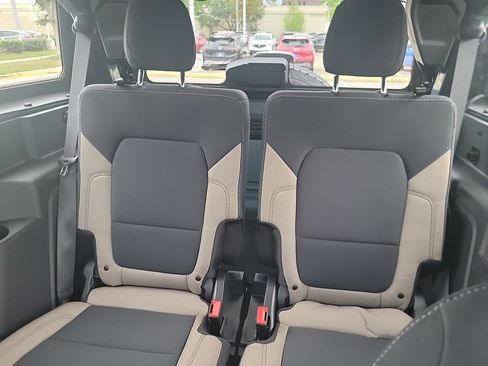 Used 2023 Ford Bronco Big Bend image 8