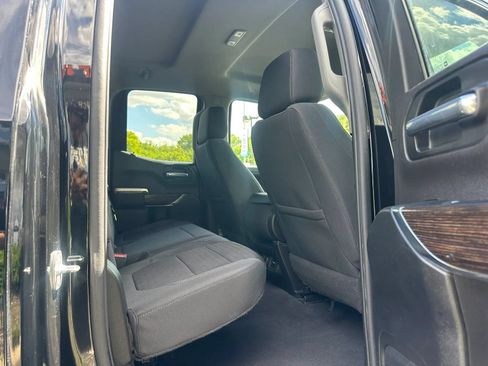 Used 2021 GMC Sierra 1500 SLE AWD/4WD image 16
