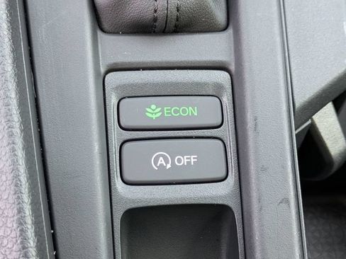 Certified 2025 Honda Accord LX image 32
