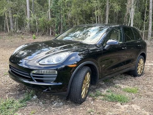 Used 2011 Porsche Cayenne S AWD/4WD image 12