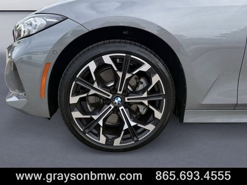Used 2025 BMW 330i Sedan image 18