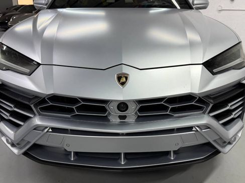 Used 2022 Lamborghini Urus AWD/4WD image 34