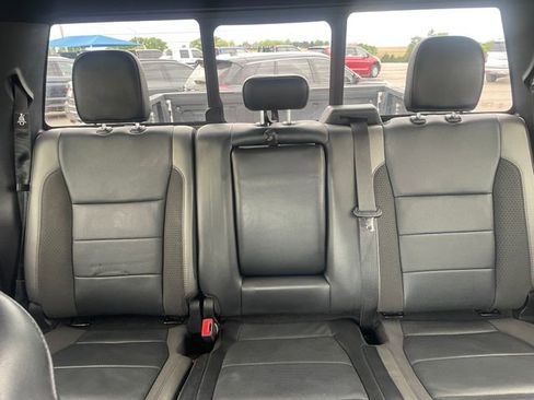 Used 2019 Ford F150 Raptor w/ Equipment Group 802A Luxury AWD/4WD image 21