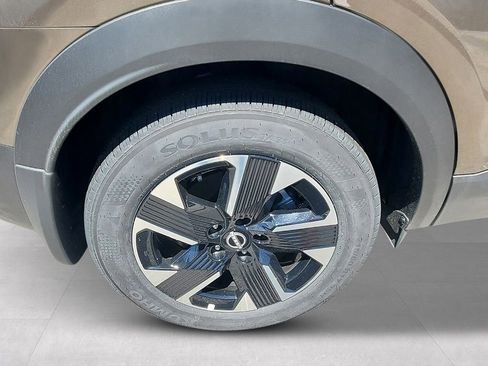 New 2026 Nissan Kicks SV AWD/4WD image 7