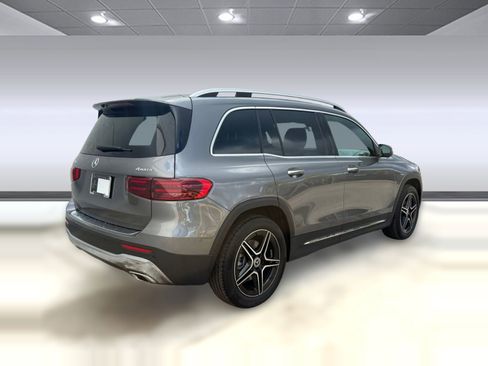 New 2026 Mercedes-Benz GLB 250 4MATIC image 8