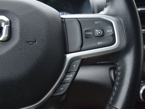 Used 2023 RAM 1500 Big Horn image 33