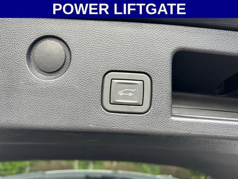 Used 2026 Chevrolet Equinox RS w/ LPO, Floor Liner Package FWD image 16