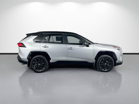 Used 2024 Toyota RAV4 XSE image 8