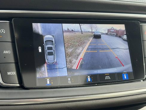 Used 2023 Buick Enclave Avenir w/ Avenir Technology Package image 22