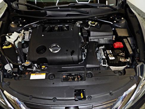 Used 2016 Nissan Altima 3.5 SL FWD image 24