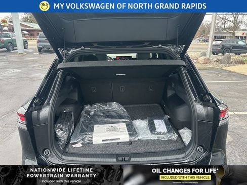 New 2026 Volkswagen Tiguan SEL R-Line image 28