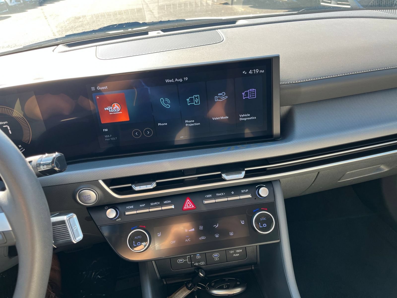 Used 2025 Hyundai Sonata SEL FWD image 19