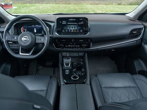 Used 2022 Nissan Rogue Platinum w/ Head-Up Display Package image 14