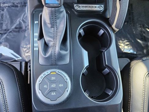 New 2025 Ford Bronco Badlands w/ Sasquatch Package image 20