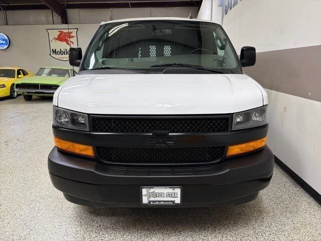 Used 2022 Chevrolet Express 2500 w/ Driver Convenience Package RWD image 31