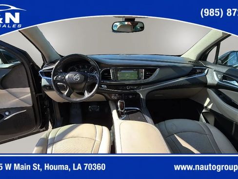 Used 2018 Buick Enclave Essence FWD image 18