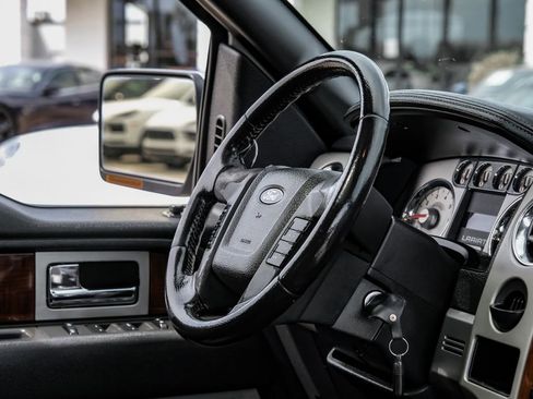 Used 2010 Ford F150 Lariat RWD image 12