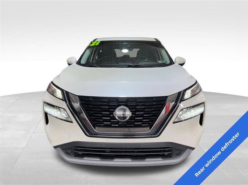 Used 2021 Nissan Rogue SV FWD image 2