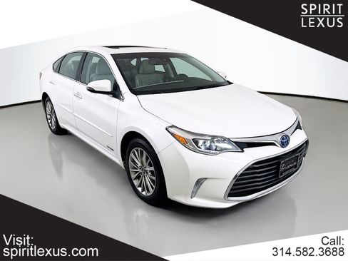 Used 2018 Toyota Avalon Limited image 1