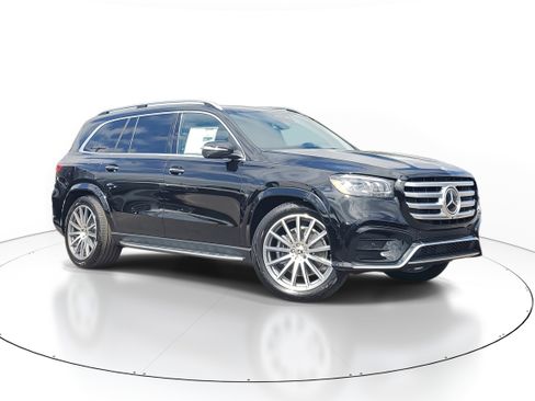 New 2026 Mercedes-Benz GLS 580 4MATIC image 1