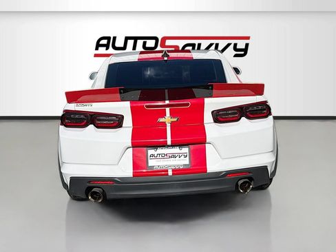 Used 2022 Chevrolet Camaro LT RWD image 6