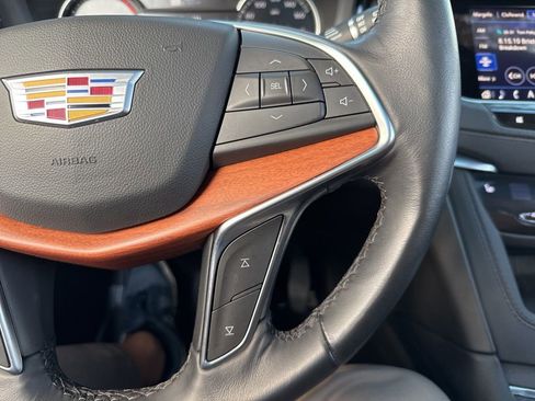 Used 2024 Cadillac XT5 Premium Luxury image 39