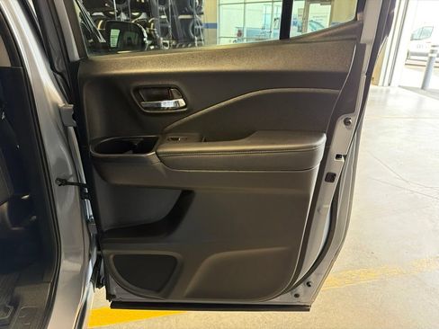 Certified 2023 Honda Ridgeline RTL image 31