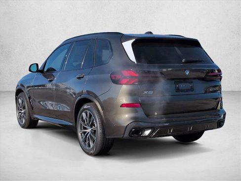 New 2026 BMW X5 xDrive50e image 9