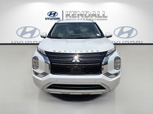 Used 2024 Mitsubishi Outlander SEL FWD image 2