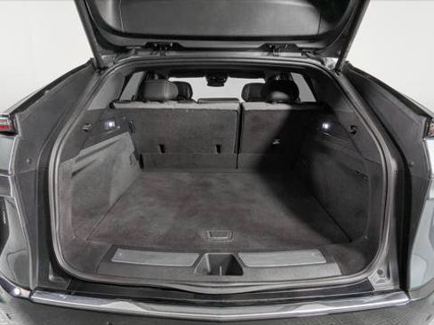Used 2024 Cadillac Lyriq Tech RWD image 19