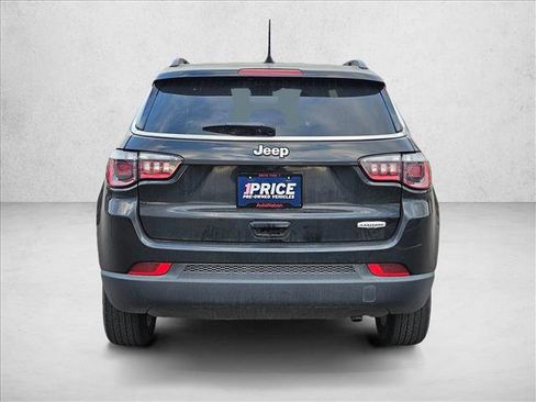 Used 2022 Jeep Compass Latitude image 6