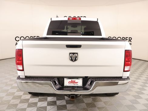 Used 2019 RAM 1500 Classic SLT w/ Luxury Group image 20