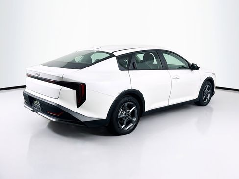 Used 2025 Kia K4 LXS image 9