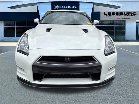 Used 2013 Nissan GT-R Premium AWD/4WD image 2