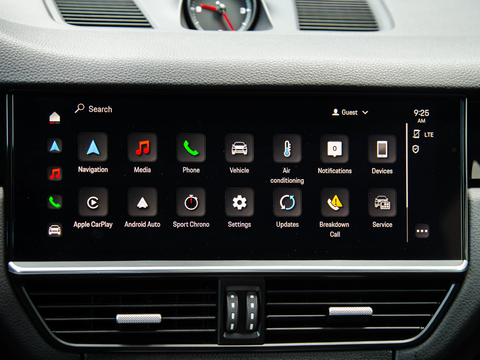 Certified 2023 Porsche Cayenne Platinum Edition AWD/4WD image 18