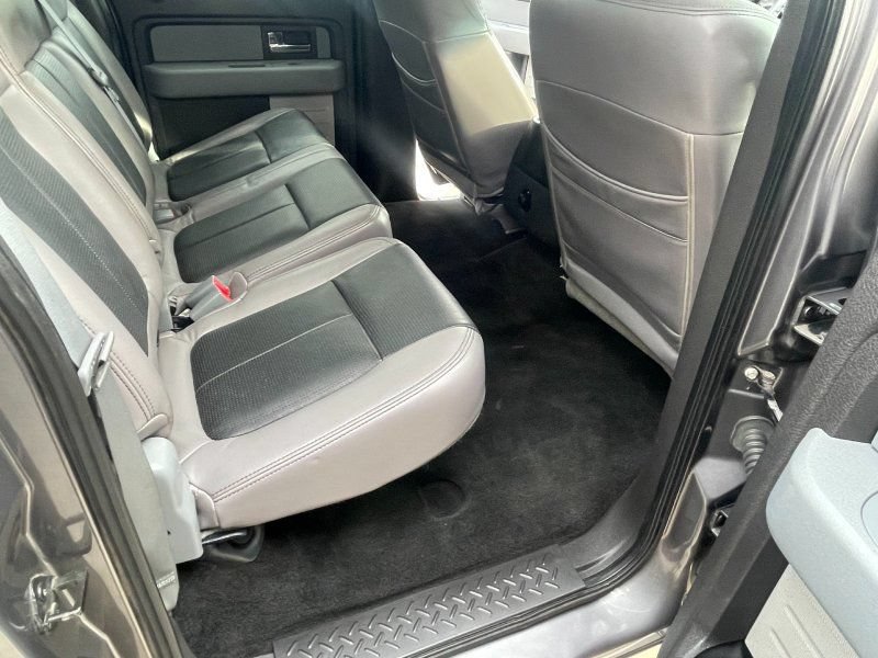 Used 2012 Ford F150 XLT w/ XLT Chrome Pkg AWD/4WD image 7