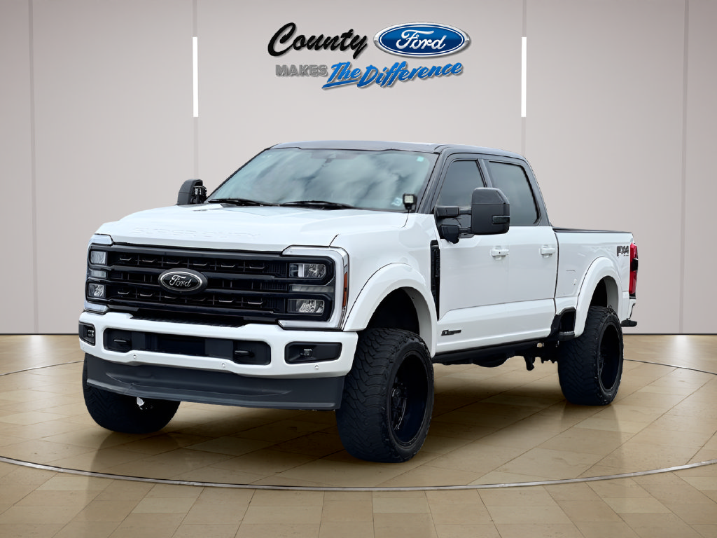 Used 2024 Ford F250 Lariat w/ Lariat Ultimate Package AWD/4WD image 2