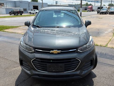 Used 2019 Chevrolet Trax LS AWD/4WD image 11
