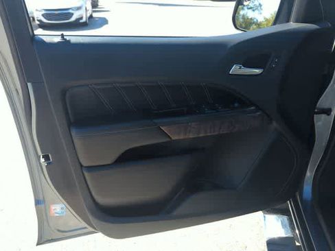 Certified 2022 GMC Canyon Denali image 20