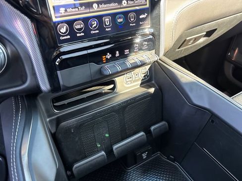 Used 2021 RAM 1500 Limited AWD/4WD image 26