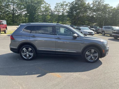 Used 2019 Volkswagen Tiguan SEL Premium AWD/4WD image 6