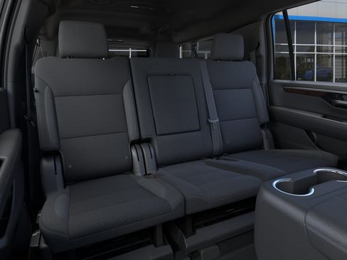 New 2026 Chevrolet Suburban LS AWD/4WD image 17