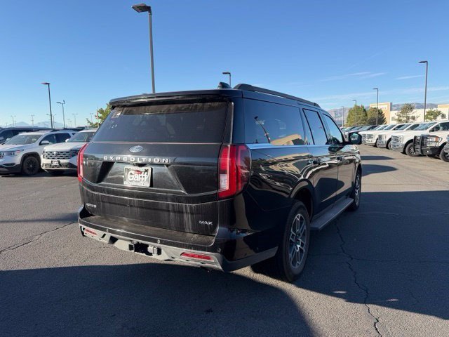 Used 2025 Ford Expedition Max Active AWD/4WD image 9