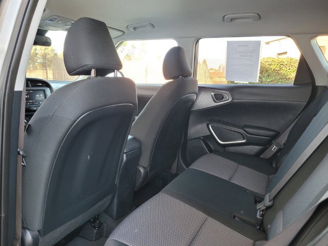 Certified 2025 Kia Soul LX w/ LX Technology Package FWD image 16