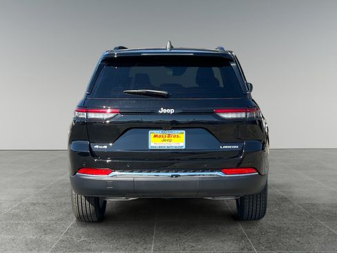 New 2026 Jeep Grand Cherokee Laredo AWD/4WD image 4