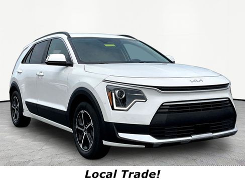 Used 2024 Kia Niro EX FWD image 3