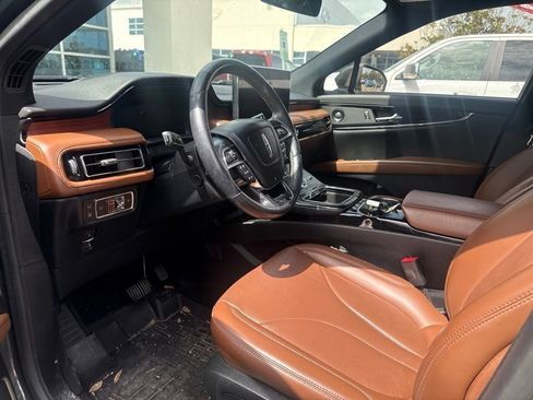 Used 2022 Lincoln Nautilus Reserve w/ Luxury Package FWD image 8